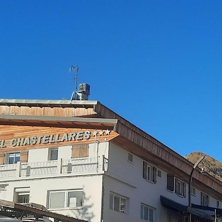 Hotel Chastellares Орон Екстериор снимка