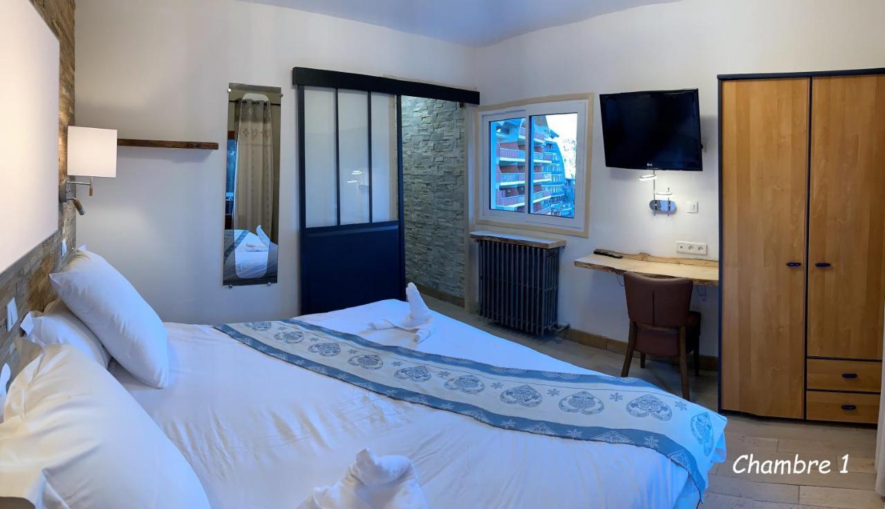 Hotel Chastellares Орон Екстериор снимка