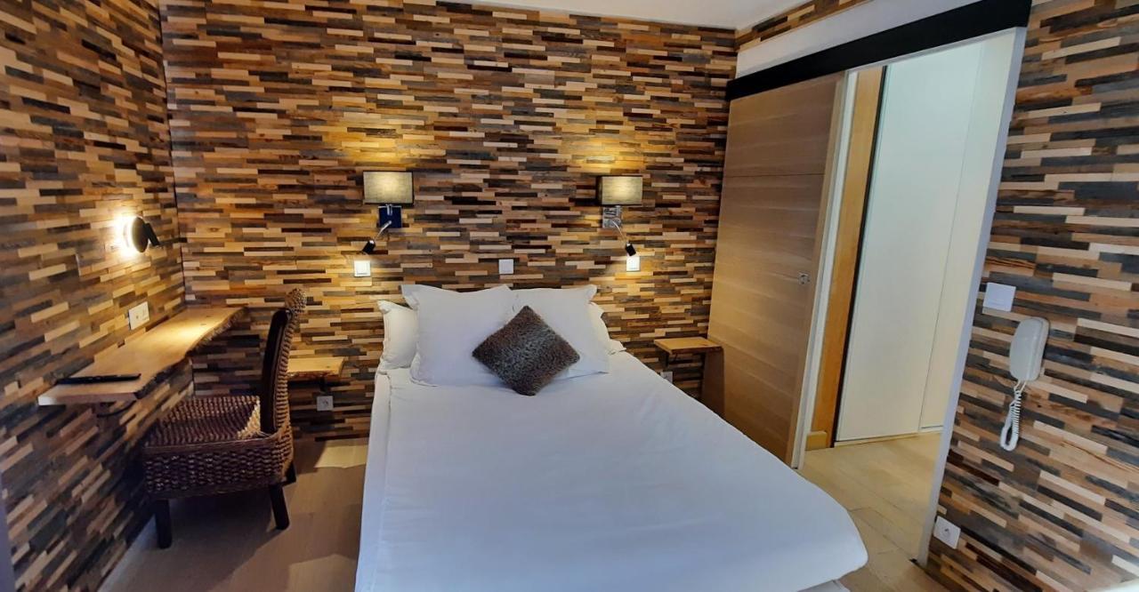 Hotel Chastellares Орон Екстериор снимка