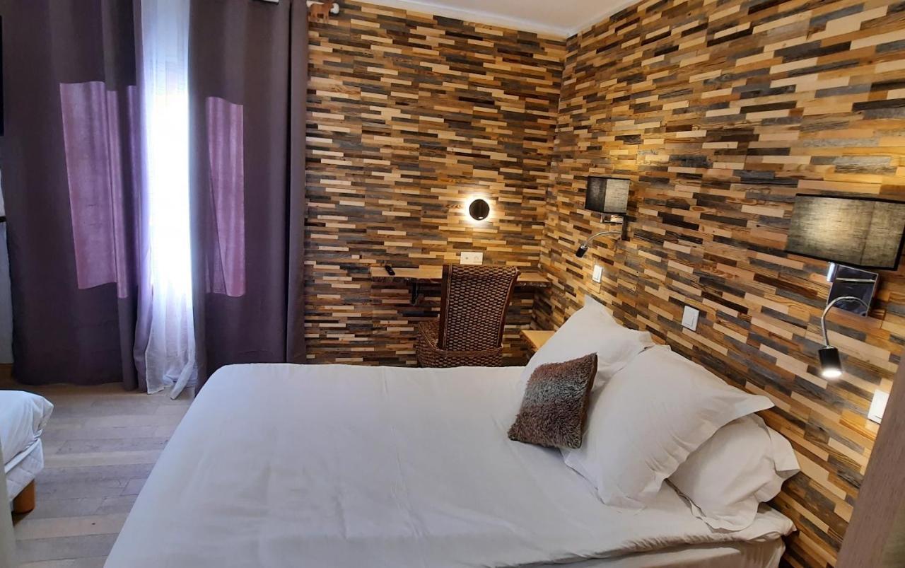 Hotel Chastellares Орон Екстериор снимка